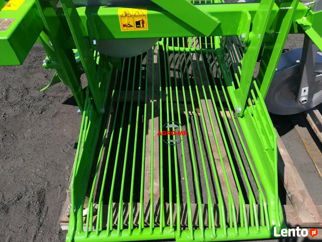 Kopaczka wibracyjna URSA (wyrzut na bok)