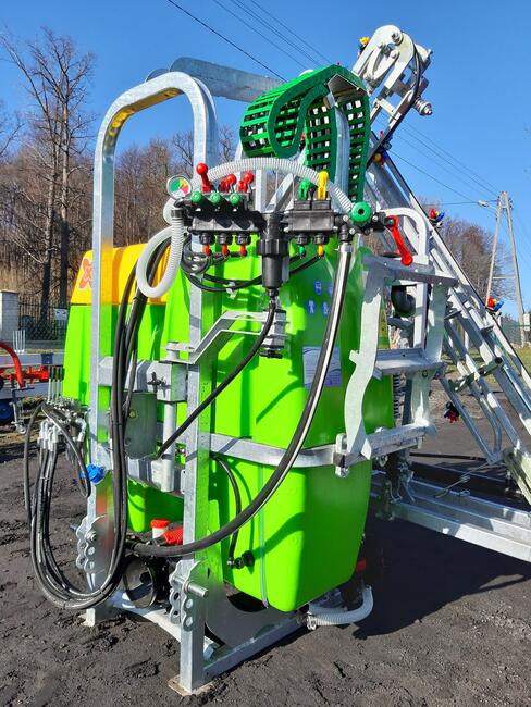 Opryskiwacz zawieszany XSARA600 TOLMET