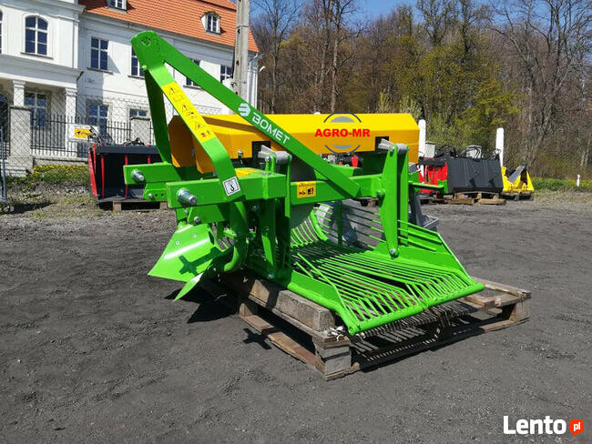 Kopaczka wibracyjna URSA (wyrzut na bok)