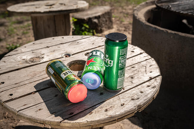 Zatyczki na puszki z napojem