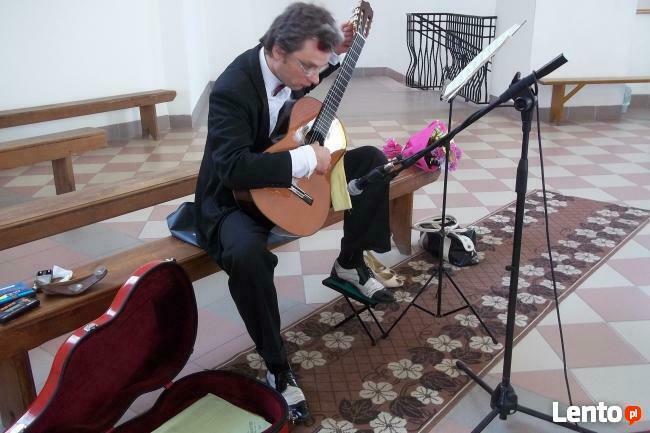 Wigilia 2025 przy gitarze Warszawa Wigilia Firmowa z gitarą.