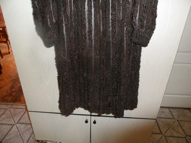 Długie Futro z łapek karakułowych Kanadyjskich XL