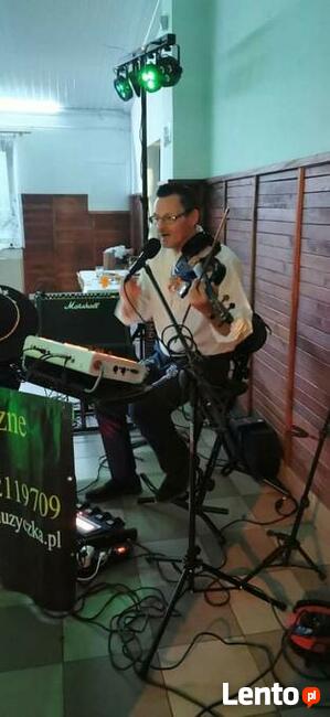 krzysmuzyczka to jednoosobowy zespół muzyczny