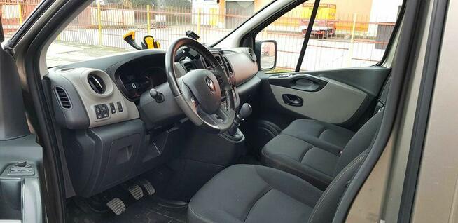 Wynajem bus 9-osobowy Renault Trafic wypożyczalnia