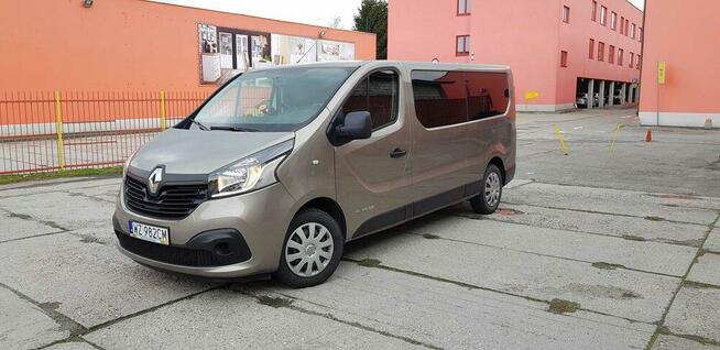 Wynajem bus 9-osobowy Renault Trafic wypożyczalnia