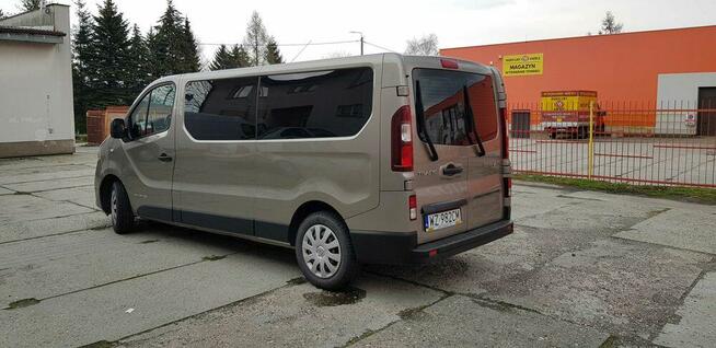 Wynajem bus 9-osobowy Renault Trafic wypożyczalnia