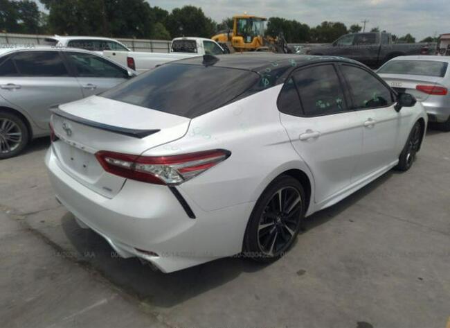 Toyota Camry 2019, 2.5L, po gradobiciu
