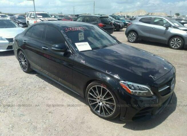 Mercedes C 300 2019, 2.0L, po gradobiciu