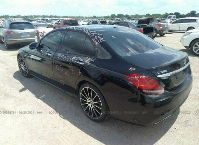 Mercedes C 300 2019, 2.0L, po gradobiciu