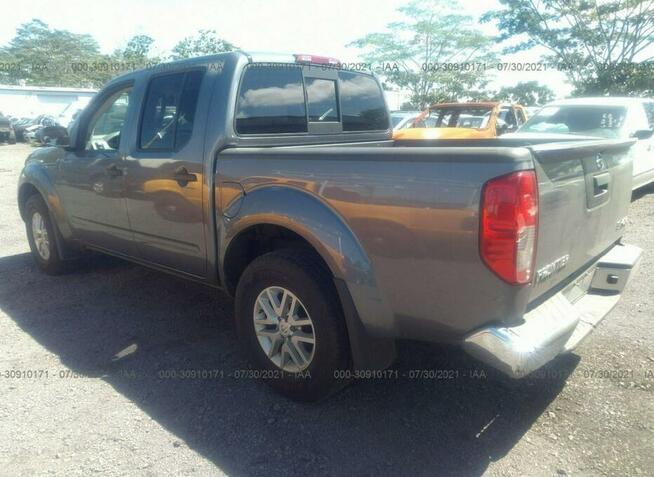 Nissan Frontier 2020, 3.8L, 4x4, od ubezpieczalni