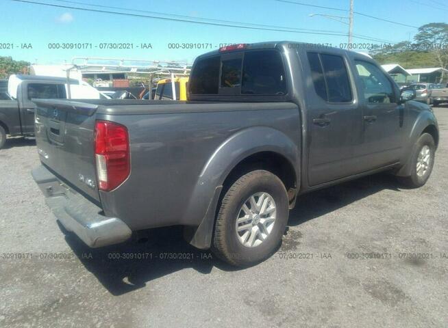 Nissan Frontier 2020, 3.8L, 4x4, od ubezpieczalni