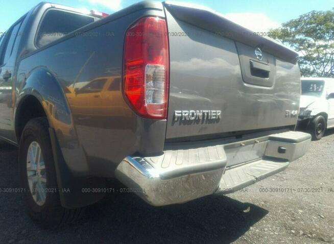 Nissan Frontier 2020, 3.8L, 4x4, od ubezpieczalni