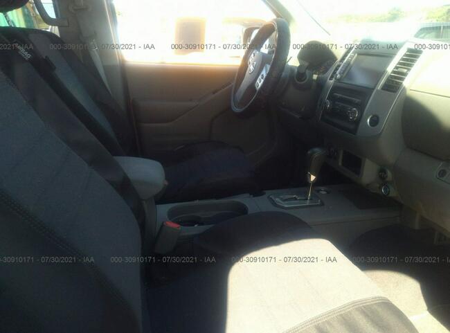 Nissan Frontier 2020, 3.8L, 4x4, od ubezpieczalni