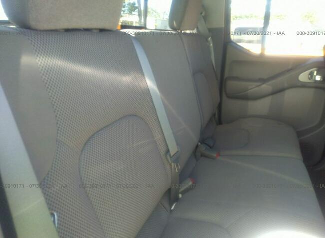 Nissan Frontier 2020, 3.8L, 4x4, od ubezpieczalni