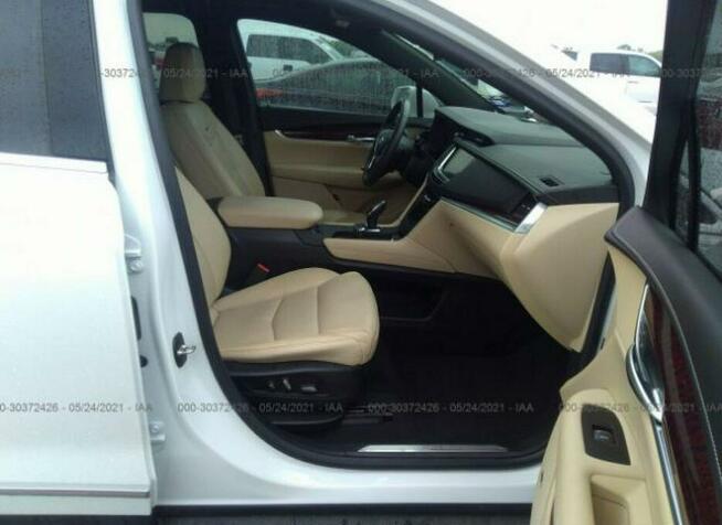 Cadillac XT5 2017, 3.6L, od ubezpieczalni