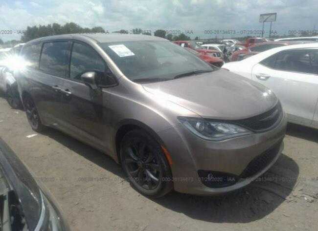 Chrysler Pacifica 2018, 3.6L, po gradobiciu