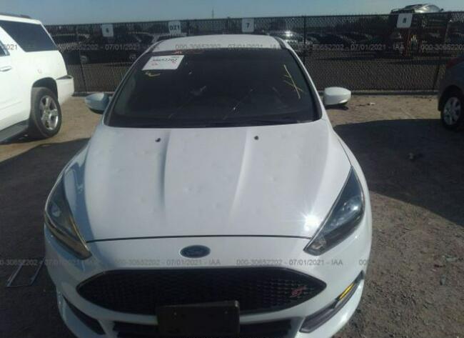 Ford Focus 2018, 2.0L, ST, po gradobiciu