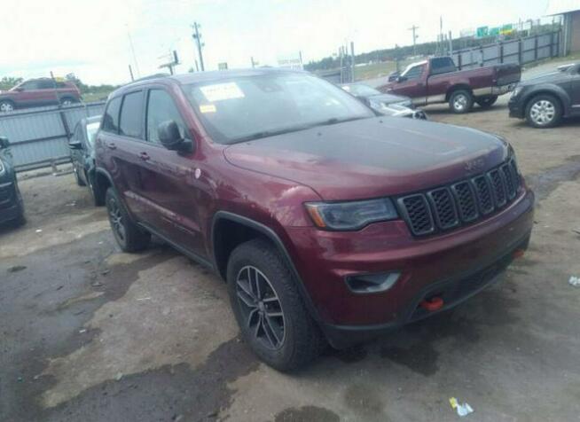 Jeep Grand Cherokee 2018, 5.7L, 4x4, po gradobiciu