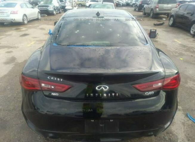 Infiniti Q60 2017, 2.0L, 4x4, po gradobiciu