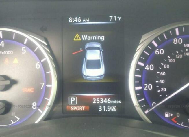 Infiniti Q60 2017, 2.0L, 4x4, po gradobiciu