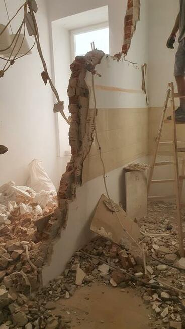 Wyburzanie ścian, skuwanie płytek, tynków, wywóz gruzu