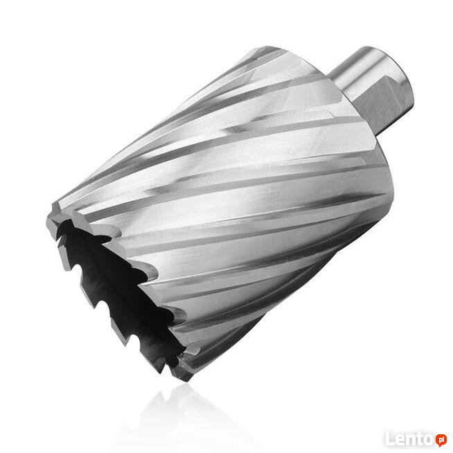 Fotografia produktów zdjęcia odzieży na manekinie typu duch