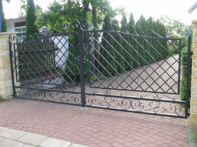 Bramy, ogrodzenia dekoracyjne