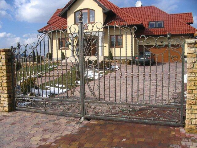 Bramy, ogrodzenia dekoracyjne