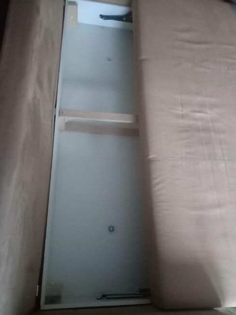 kanapa pokojowa jasna