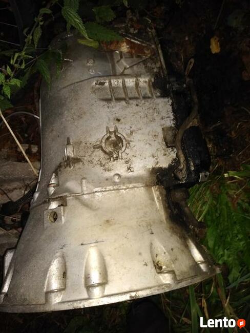 Sprzedam części do mercedesa w 210 .