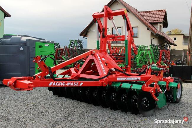 Agregat talerzowy półzawieszany wał oponowy 3,0 m Agro-Masz