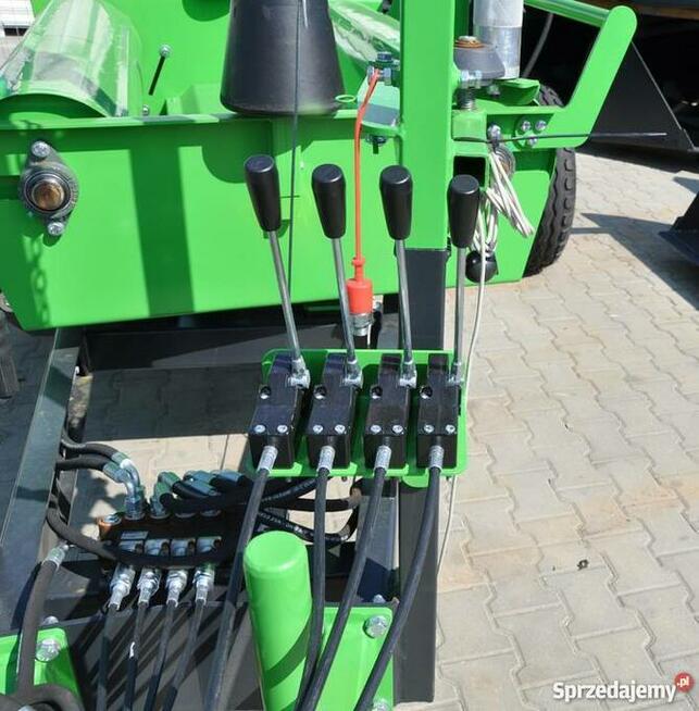 Owijarka samozaładowcza do bel balotów Metal-Technik