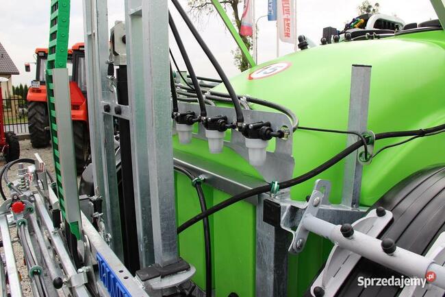 Opryskiwacz ciągany zaczepiany przyczepiany Tolmet Bruno