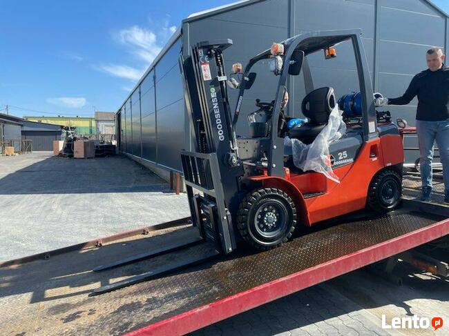 4 tonowy wózek widłowy używany gazowy widlak LINDE LPG UDT