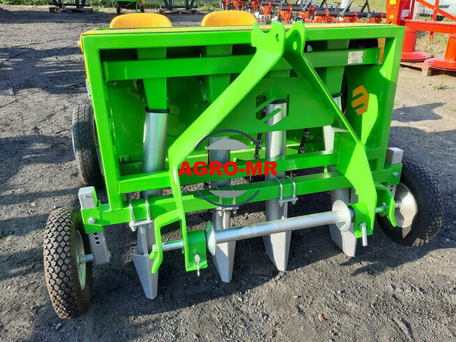 SADZARKA (czosnek, cebula dymka bób) GEMMA BOMET