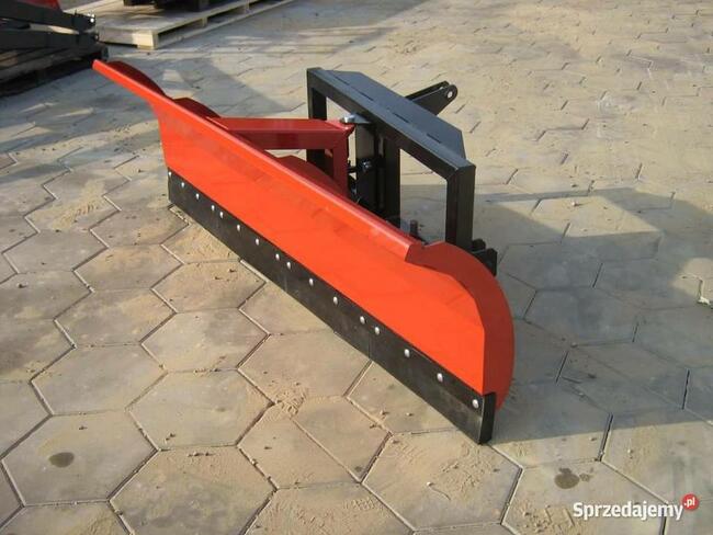 Pług do śniegu pługi śnieżny na tur widlak spych