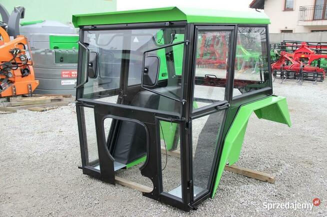 Kabina do ciągnika C- 360 Standard z błotnikami zielona