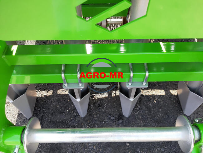 SADZARKA (czosnek, cebula dymka bób) GEMMA BOMET