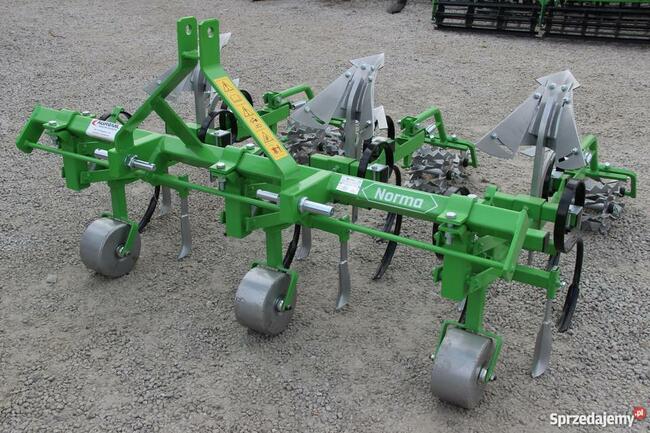 Pielnik obsypnik Norma Bomet z wałkami pielniko-obsypnik