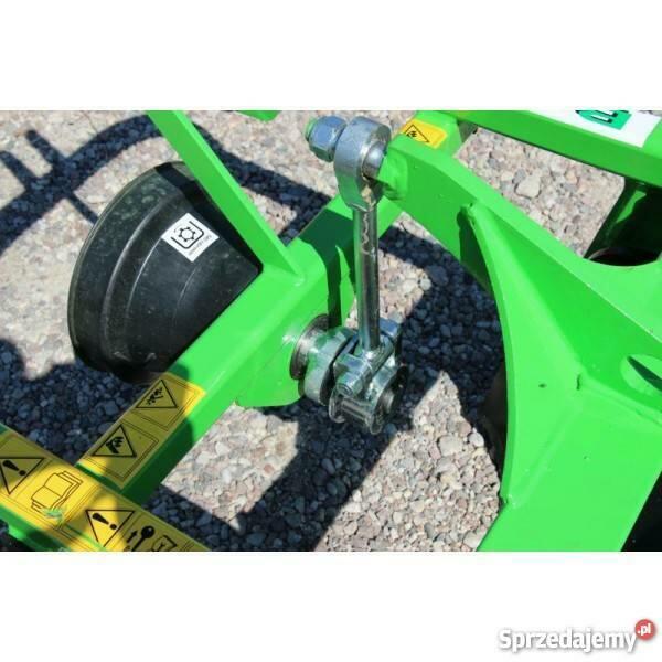 Kopaczka Kopaczki do ziemniaków wibracyjna Bomet wyrzut tył