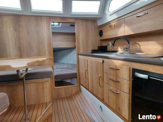 Wynajem łodzi motorowych , hauseboat bez uprawnień