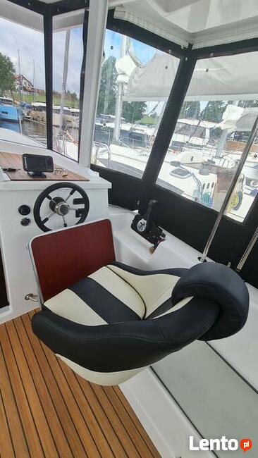 Wynajem łodzi motorowych , hauseboat bez uprawnień