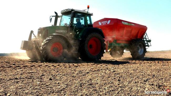 Rozsiewacz do wapna REWO 8200 litrów Agro-Masz