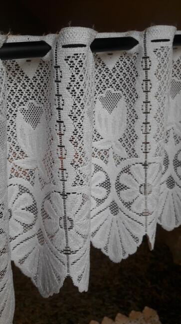 Biała zazdrostka panelowa wys 30 cm firanka