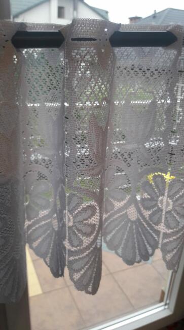 Biała zazdrostka panelowa wys 30 cm firanka