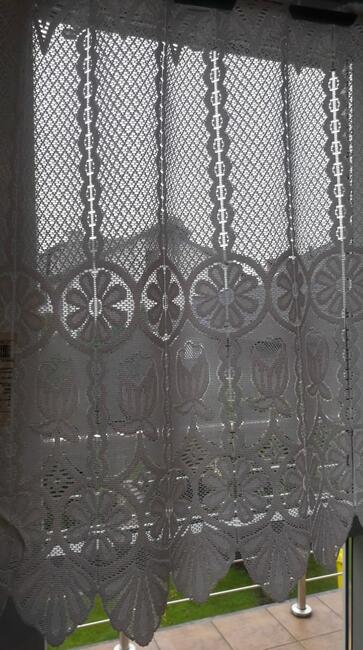 Biała zazdrostka panelowa wys 30 cm firanka