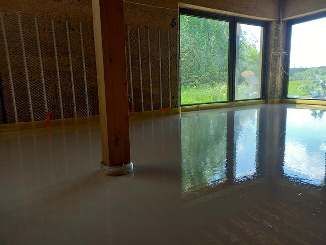 Płynny styropian, styrobeton, anhydryt Knauf na ogrzewanie.