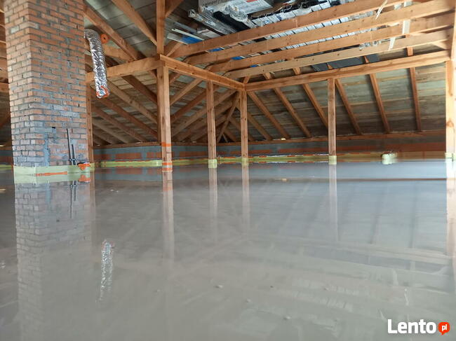 Płynny styropian, styrobeton, anhydryt Knauf na ogrzewanie.