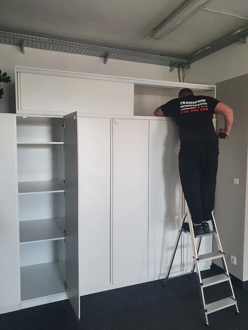 Przeprowadzki Tani Transport Wnoszenie Mebli AGD RTV Gabaryt