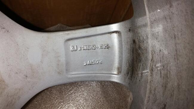 Oryginalna felga BMW 18 EH2 IS29 przednia, Star Spoke 325 M